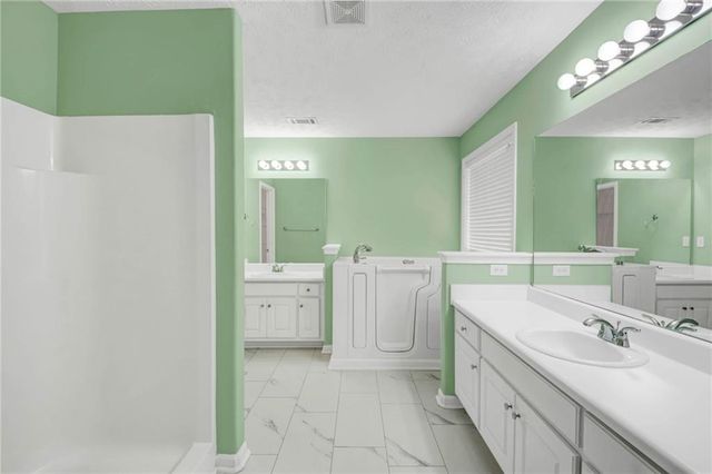 1374 Lance Circle, Winder, GA 30680
