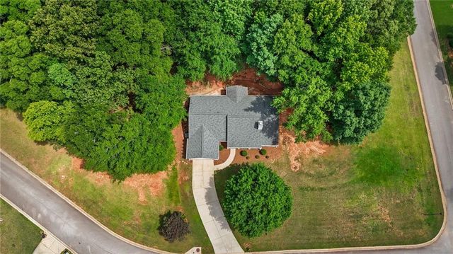 1374 Lance Circle, Winder, GA 30680
