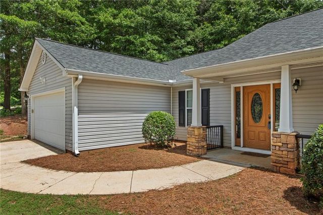 1374 Lance Circle, Winder, GA 30680