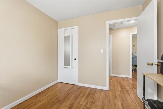 30 Jerilis Dr, Springfield, MA 01119