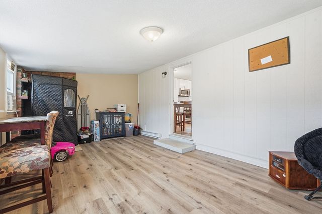 30 Jerilis Dr, Springfield, MA 01119