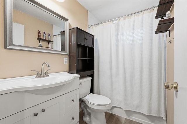 30 Jerilis Dr, Springfield, MA 01119