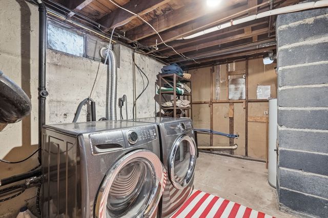 30 Jerilis Dr, Springfield, MA 01119