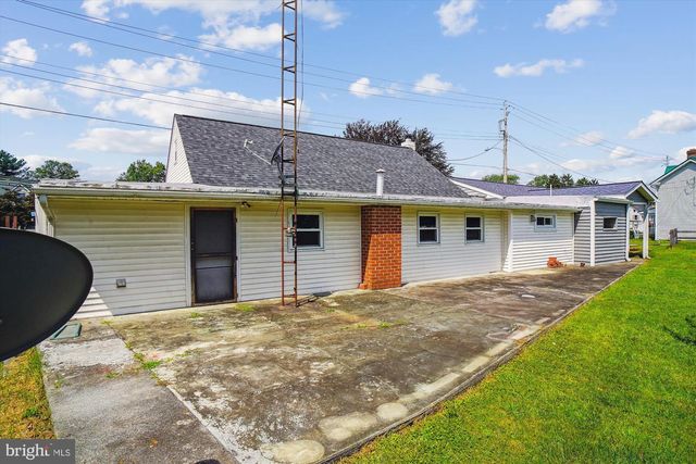 4 MAPLE AVE, Walkersville, MD 21793