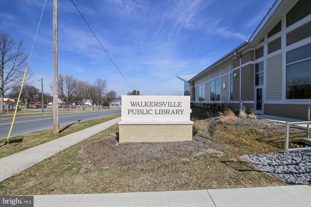 4 MAPLE AVE, Walkersville, MD 21793