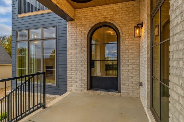 459 Franklin Rd, Franklin, TN 37069