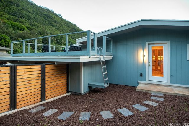 2550 Ipulei Way, Honolulu, HI 96816