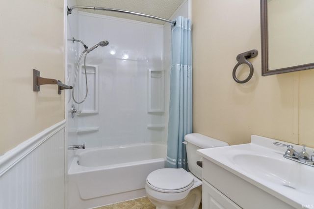 15800 Old Dam 49 Road, Mount Vernon, IN 47620