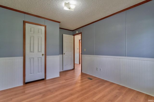 15800 Old Dam 49 Road, Mount Vernon, IN 47620