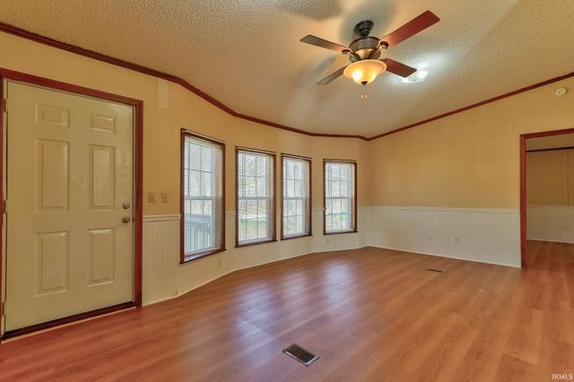 15800 Old Dam 49 Road, Mount Vernon, IN 47620