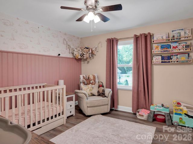 421 Catawba Circle N, Matthews, NC 28104