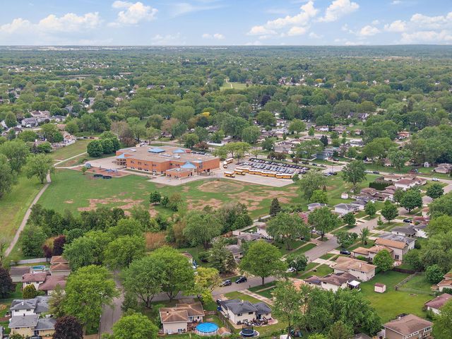 610 Catalpa Lane, Bartlett, IL 60103