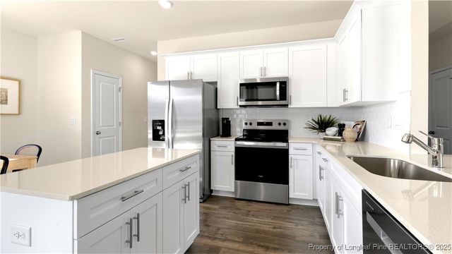 3030 Bayview Drive, Vass, NC 28394