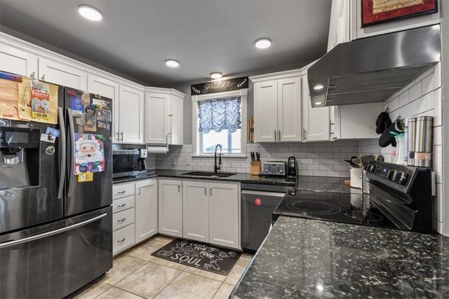 721 Braeburn Court, Bentonville, AR 72712