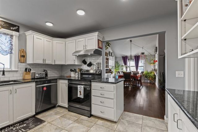 721 Braeburn Court, Bentonville, AR 72712