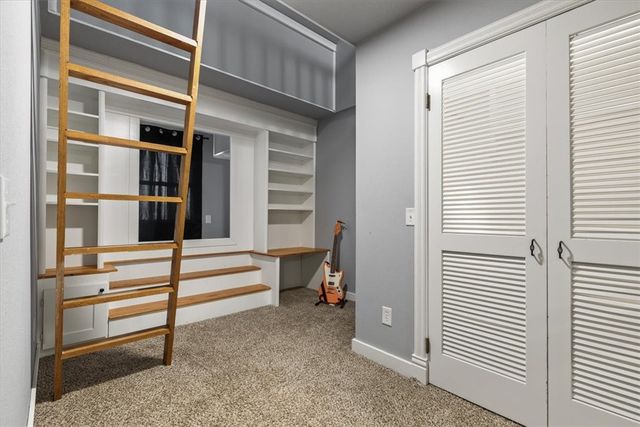 721 Braeburn Court, Bentonville, AR 72712