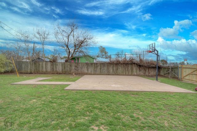 1200 Cove Street, Bossier City, LA 71112