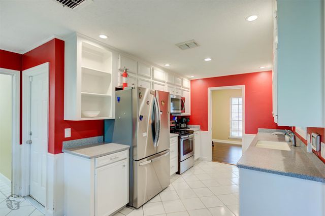 1200 Cove Street, Bossier City, LA 71112