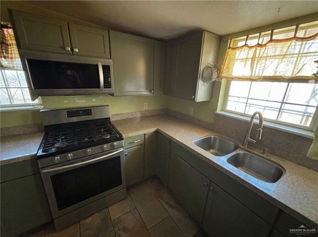 1901 S 34th Street, Mcallen, TX 78503