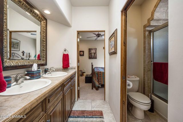 1880 El Presidio Drive, Las Cruces, NM 88011