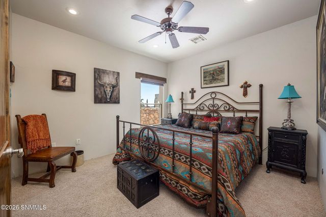 1880 El Presidio Drive, Las Cruces, NM 88011