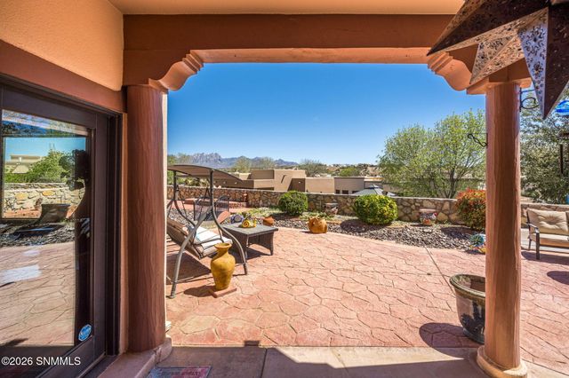 1880 El Presidio Drive, Las Cruces, NM 88011