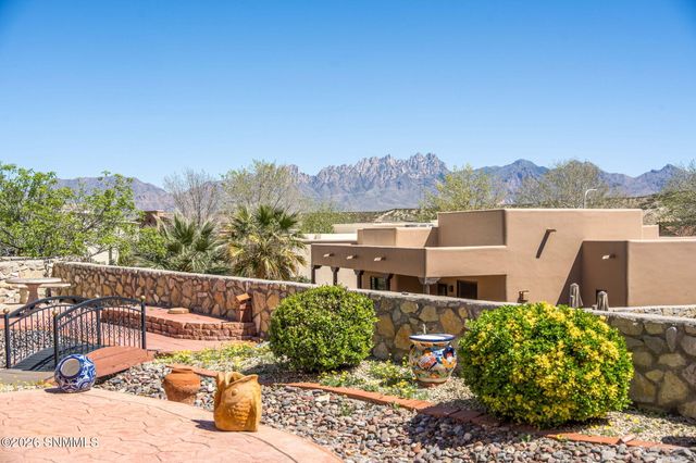 1880 El Presidio Drive, Las Cruces, NM 88011