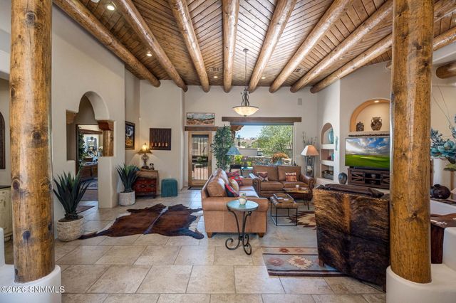 1880 El Presidio Drive, Las Cruces, NM 88011