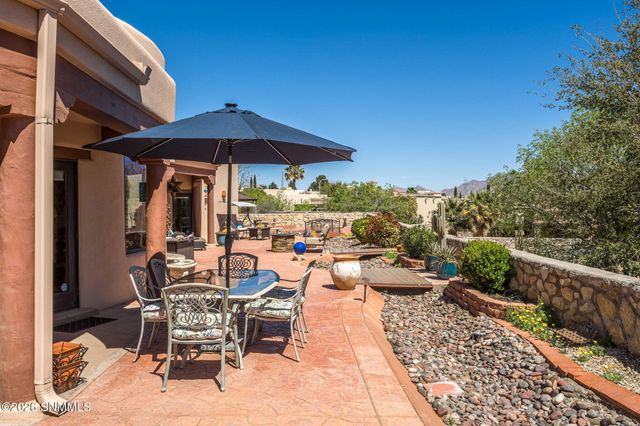1880 El Presidio Drive, Las Cruces, NM 88011