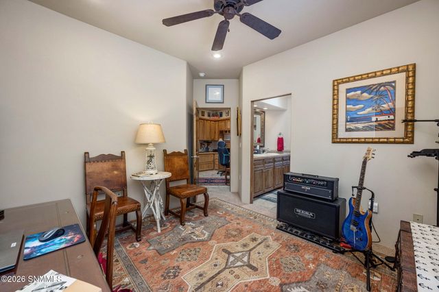 1880 El Presidio Drive, Las Cruces, NM 88011