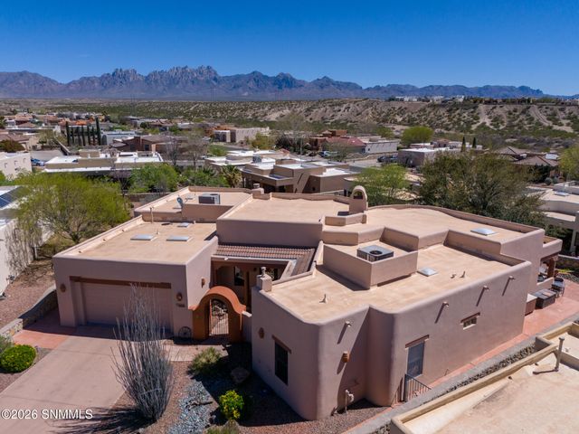 1880 El Presidio Drive, Las Cruces, NM 88011