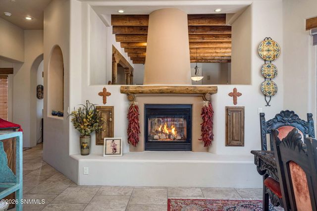 1880 El Presidio Drive, Las Cruces, NM 88011