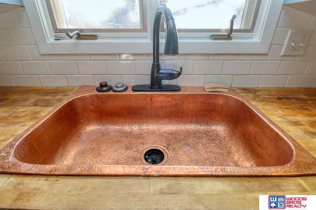 5607 Dogwood Drive, Lincoln, NE 68516