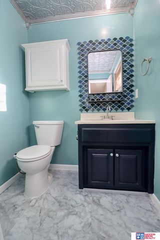 5607 Dogwood Drive, Lincoln, NE 68516