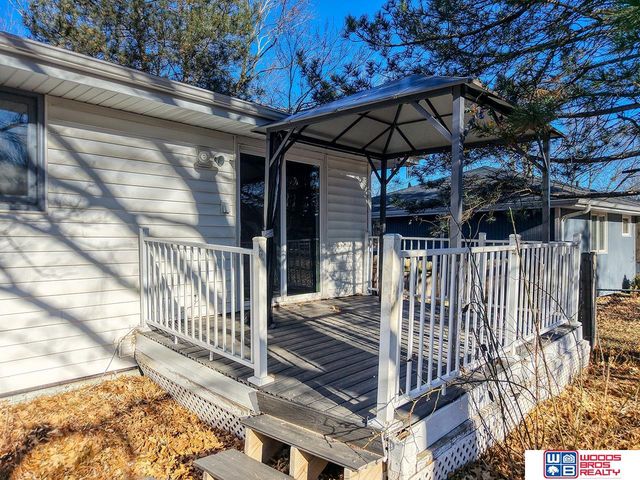 5607 Dogwood Drive, Lincoln, NE 68516