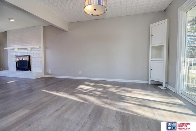 5607 Dogwood Drive, Lincoln, NE 68516