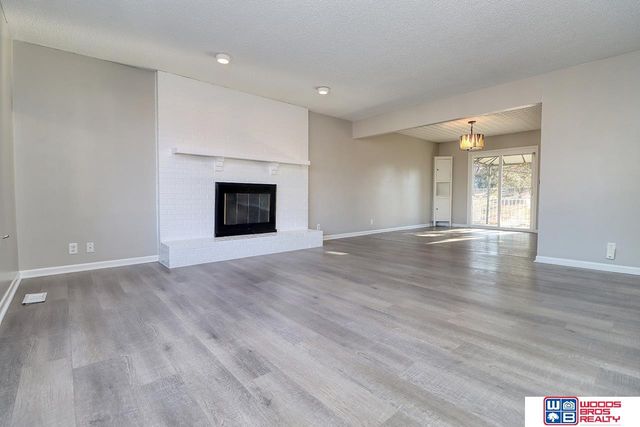 5607 Dogwood Drive, Lincoln, NE 68516