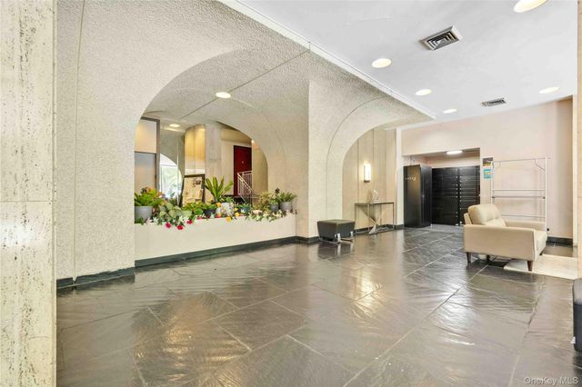 175-20 Wexford Terrace 10A, Jamaica Estates, NY 11432