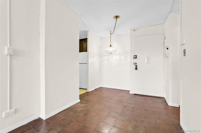 175-20 Wexford Terrace 10A, Jamaica Estates, NY 11432