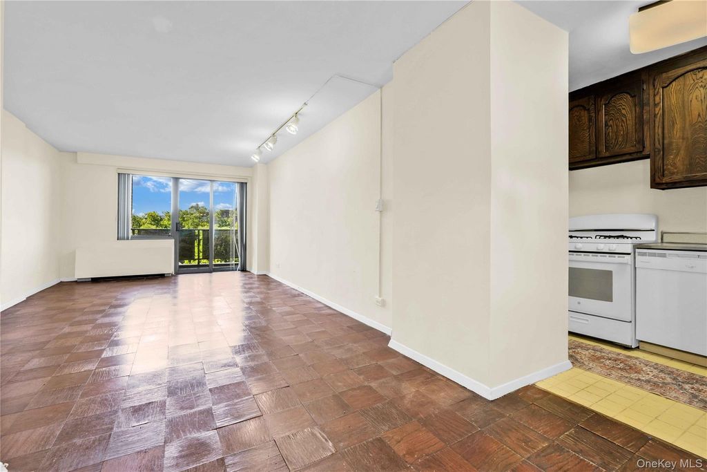 175-20 Wexford Terrace 10A, Jamaica Estates, NY 11432 — photo 5
