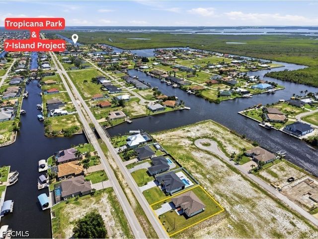 1428 Old Burnt Store RD N, Cape Coral, FL 33993