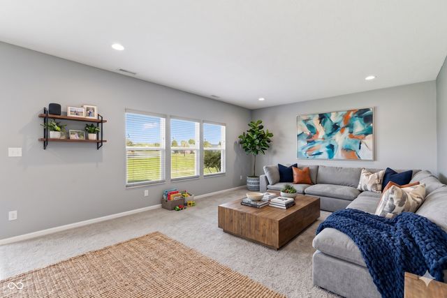 8701 N Dresden Drive, Mccordsville, IN 46055