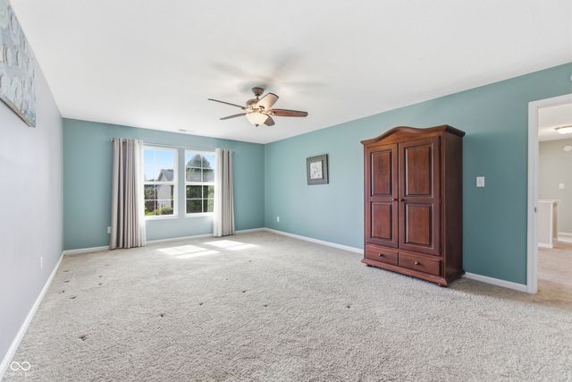 8701 N Dresden Drive, Mccordsville, IN 46055