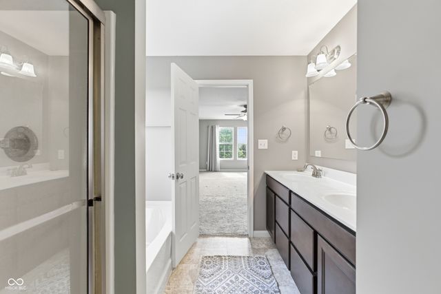 8701 N Dresden Drive, Mccordsville, IN 46055