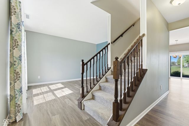 8701 N Dresden Drive, Mccordsville, IN 46055