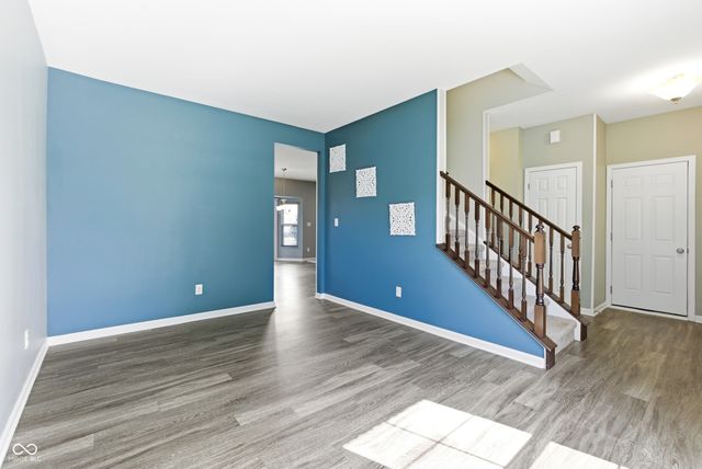 8701 N Dresden Drive, Mccordsville, IN 46055