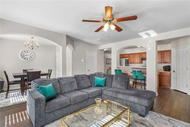 332 Oaktown Court, Lawrenceville, GA 30044