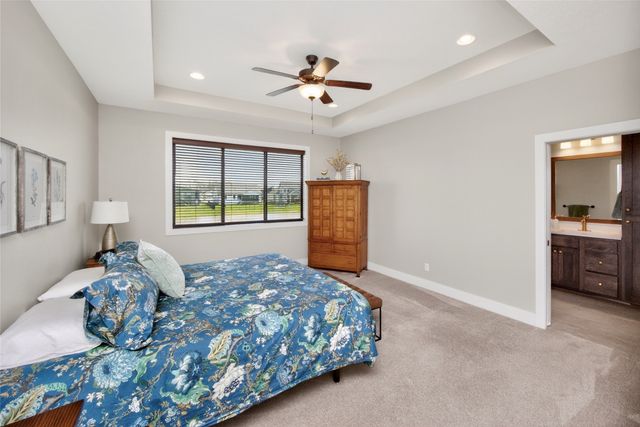 1220 S 100th Street, West Des Moines, IA 50266