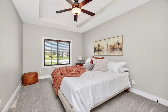 1220 S 100th Street, West Des Moines, IA 50266