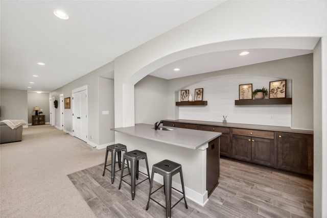 1220 S 100th Street, West Des Moines, IA 50266
